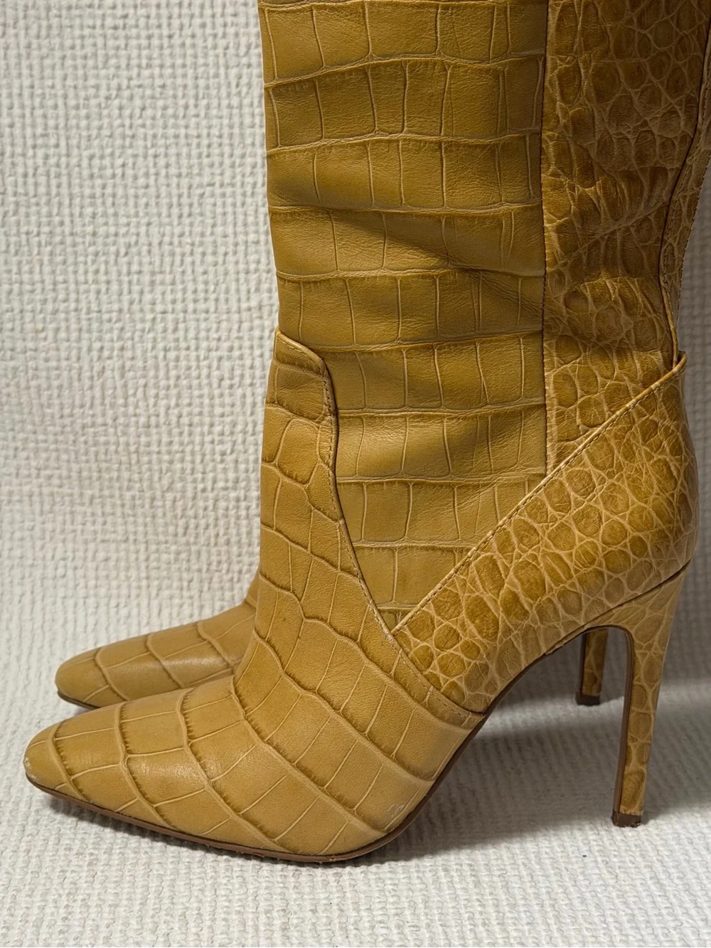 Vince Camuto Fendels Leather Croc Embossed Boots Sz 6 M Pointed Toe Stilettos